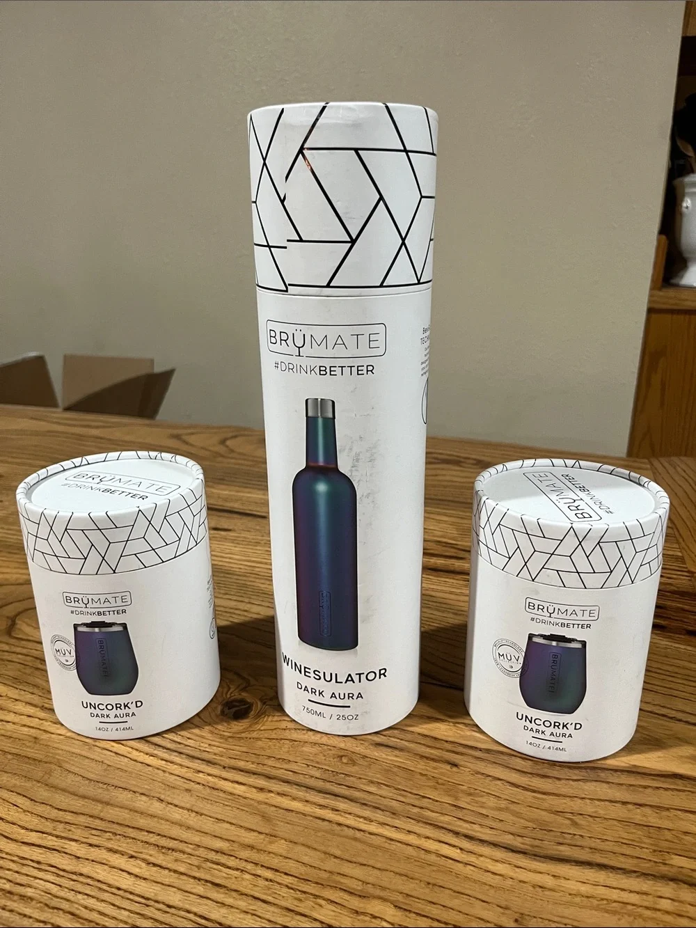Brumate Uncork'd x2 Dark Aura, Winesulator also, Never used original boxes.